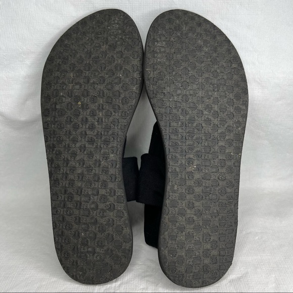 Sanuk Yoga Sling Black Sandals - Picture 6 of 9